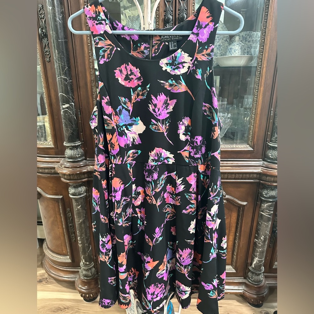 Gorgeous Forever 21 Fit & FlareFloral Sleeveless Dress 1X Like New